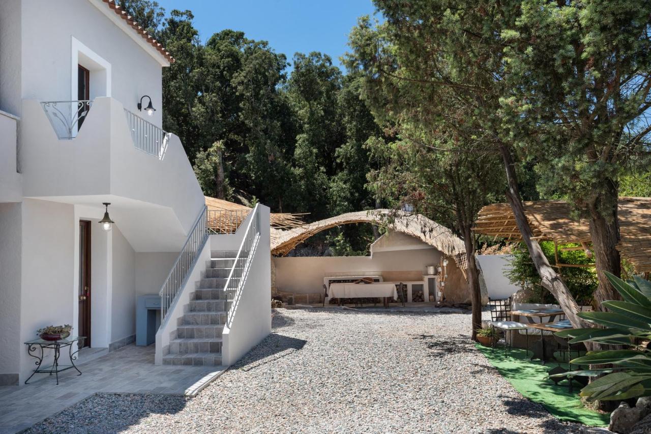 Il Mirto Bed and Breakfast Baja Sardinia Εξωτερικό φωτογραφία